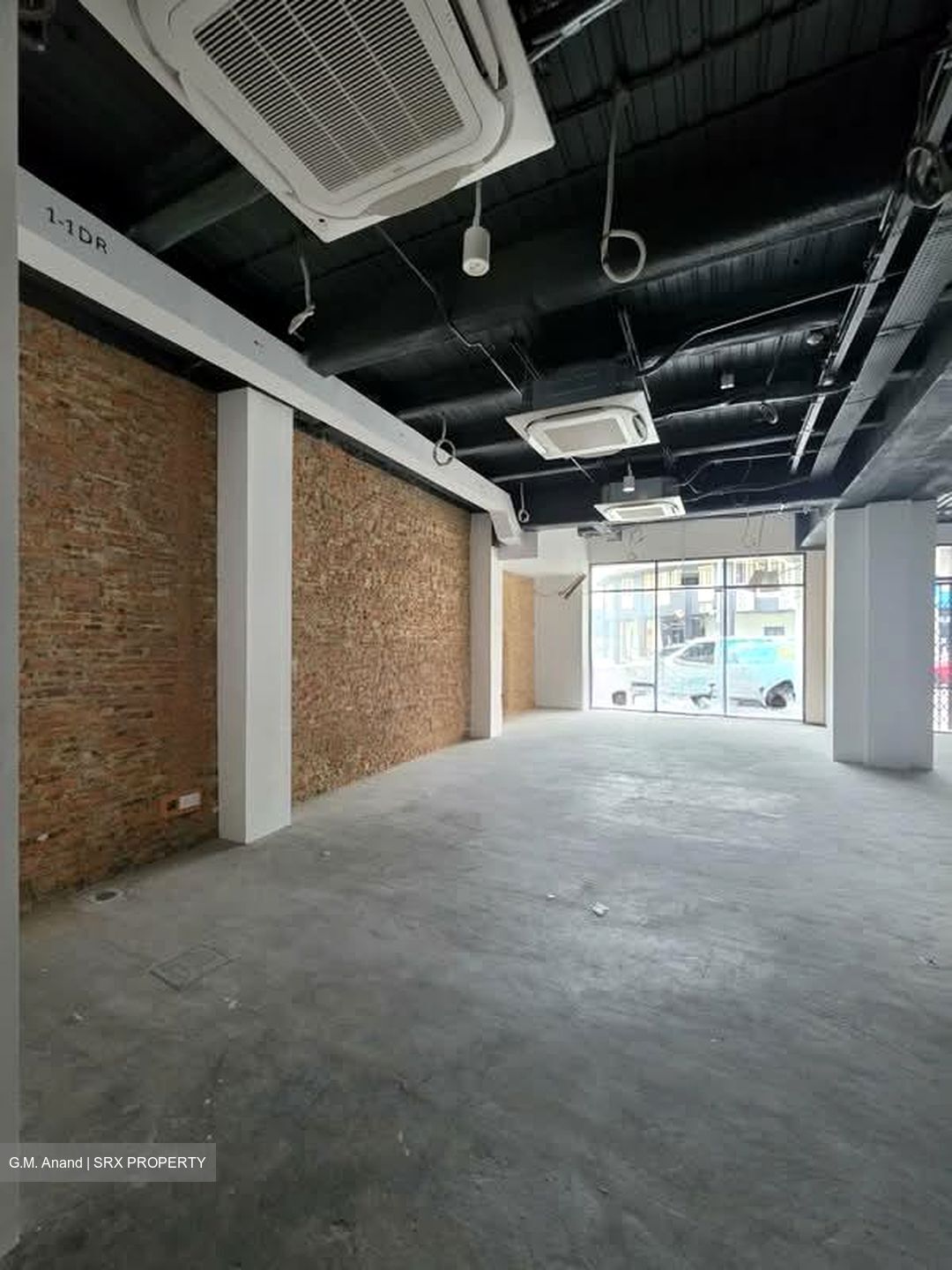 Serangoon Road (D8), Retail #591433411
